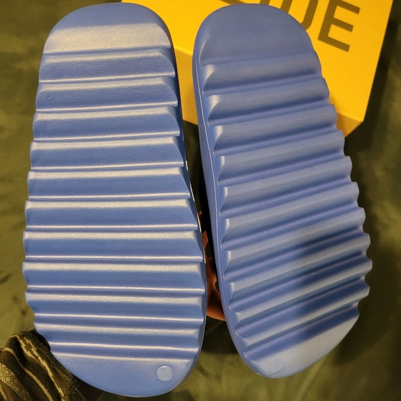 adidas gazelle silver green womens Shop | Mens adidas Yeezy Slide 'Azure' 2023 ID4133